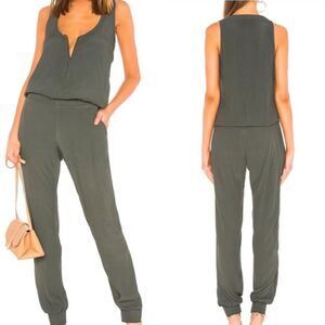 Monrow Revolve Crepe Jumpsuit Sleeveless Gray Brown Pockets Size XS Zip Front